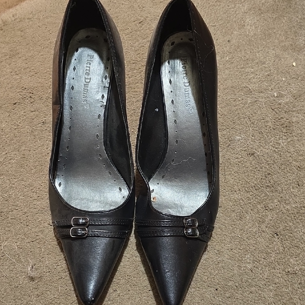 Pierre Dumas Black Leather Heels with Pointed Toe
